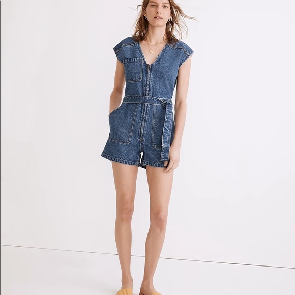 Madewell size 00 Zip-Front denim shorts Romper: TENCEL™ Denim ne766 - Picture 1 of 5